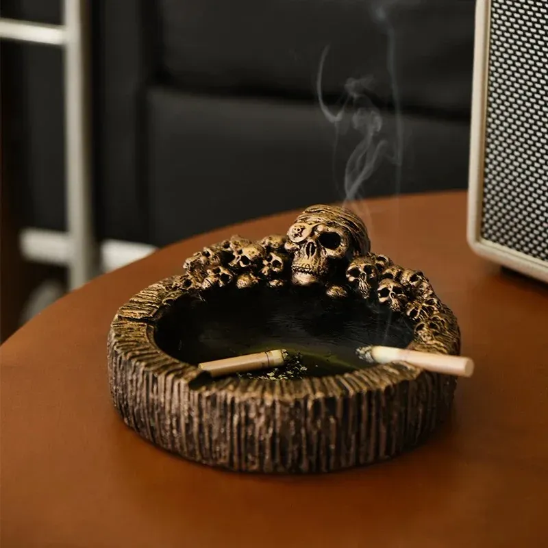 Cendrier en forme de crâne terrifiant, nouveau modèle, décoration pour la maison, le salon, le bureau, cadeau pour la fête...