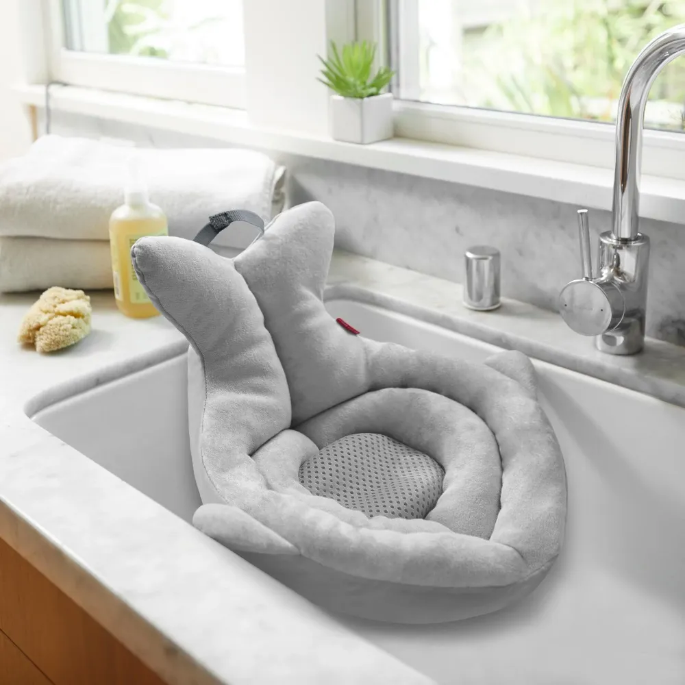 Skip Hop Moby Softspot Tapis de bain baleine grise
