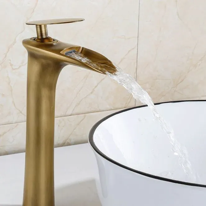 Robinet de salle de bains à large écartement Farmhouse, robinet de lavabo à levier en laiton Clearhalo