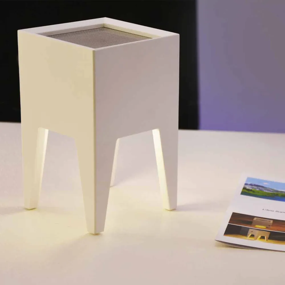 Grande lampe et purificateur d'air STARKRYL® ION par Hi.Project & Nicola Chiavarelli Brillamenti