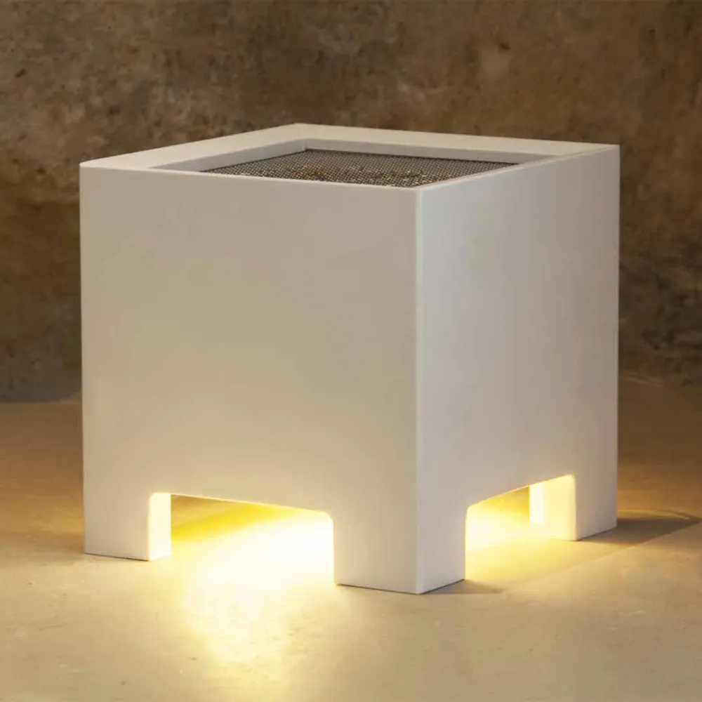 Petite lampe et purificateur d'air STARKRYL® ION par Hi.Project & Nicola Chiavarelli Brillamenti
