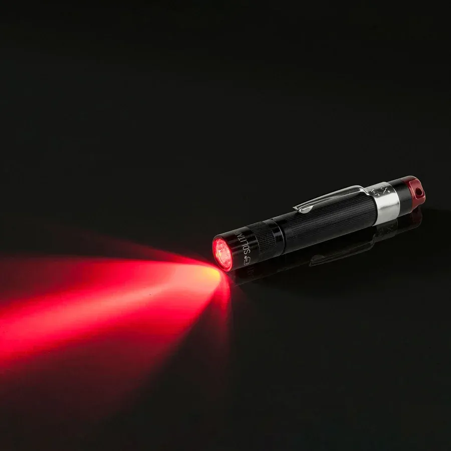 Lampe de poche Maglite Solitaire LED rouge (J3ASW2)