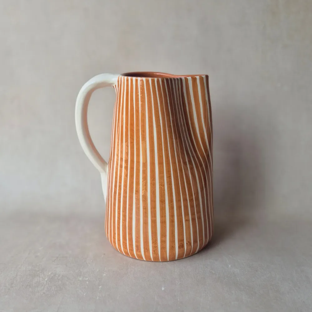 Maxi pichet 1,5 l rayé rouille