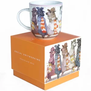 Mug en porcelaine tricotée socialement
