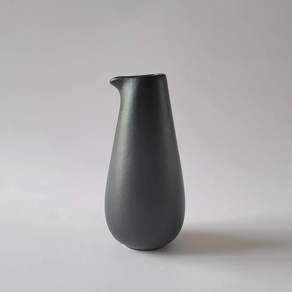 Petite carafe noire 0,55 l