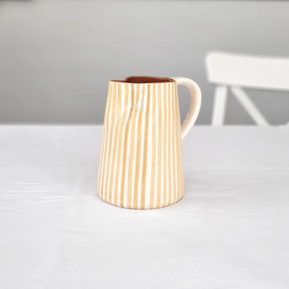 Pichet 0,6 l rayé beige