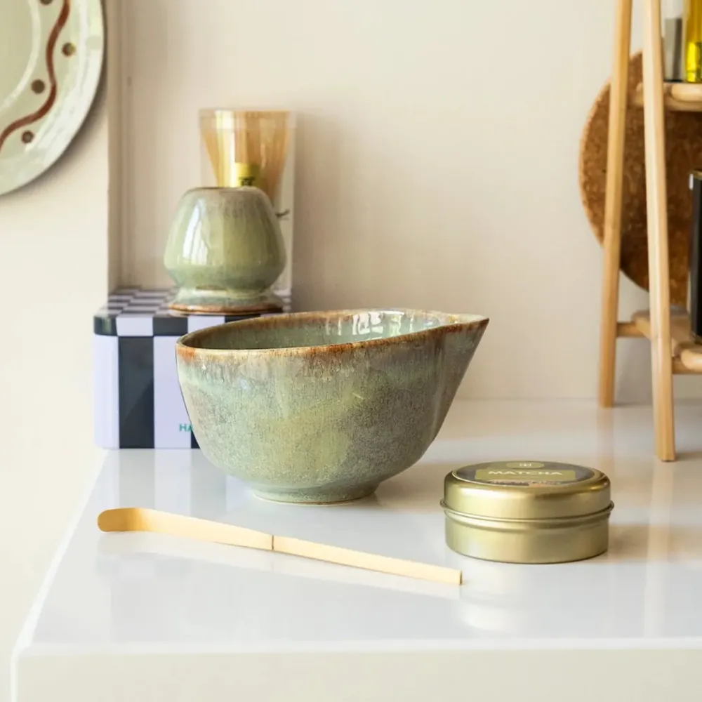Ensemble rituel Matcha – Bol à matcha en grès, porte-fouet et fouet en bambou Selected Products - 938
