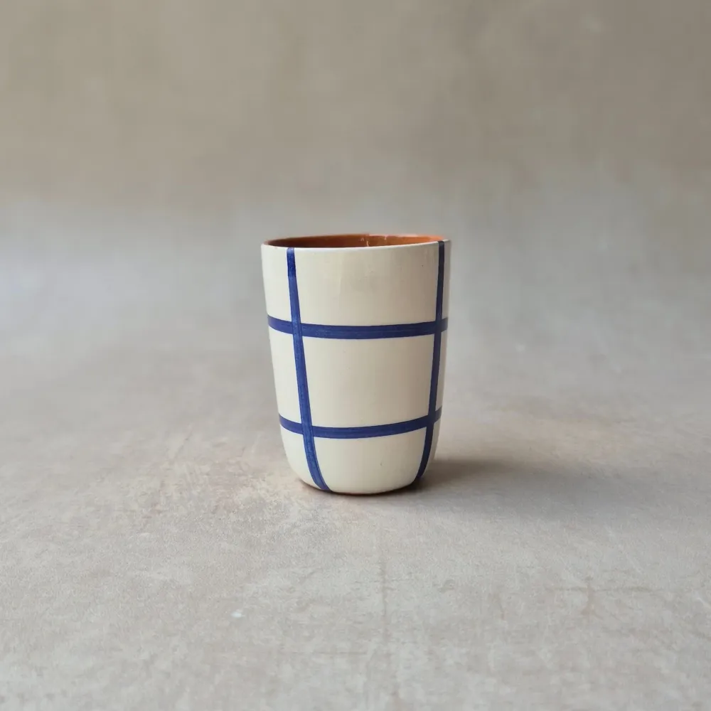 Tasse à expresso à carreaux bleu marine