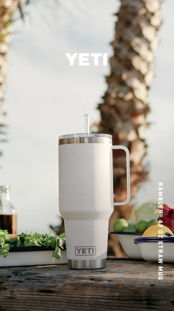 YETI® Tasse Rambler 42 Oz Straw Mug - White