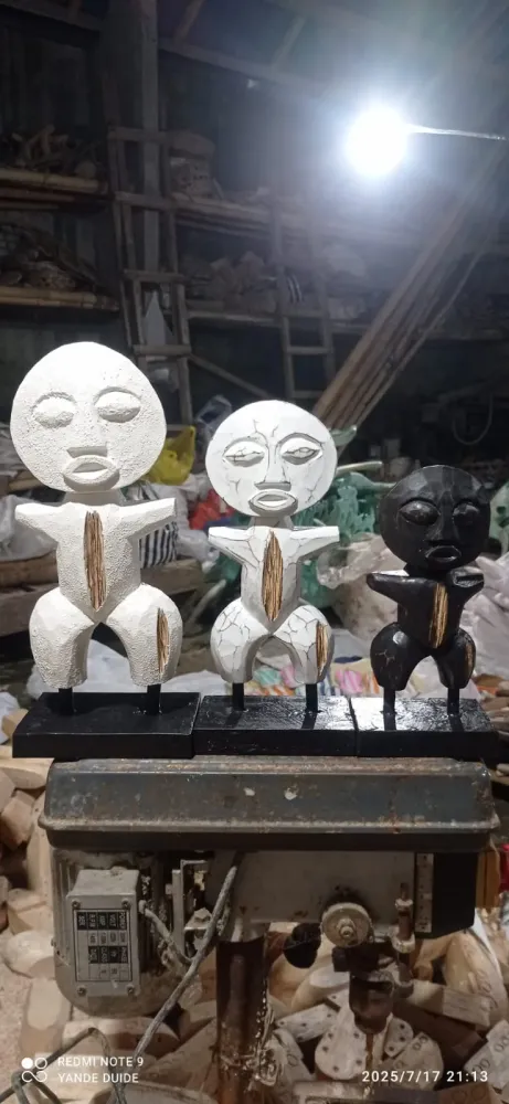 Statue Grandong blanc brut S AM Boutiques