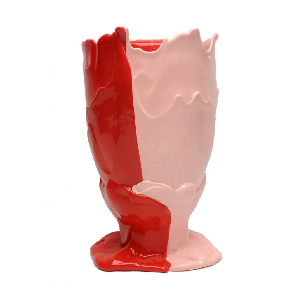 Vase en résine TWINS C rose pastel mat et rouge corail mat par Gaetano Pesce pour Fish Design Corsi Design