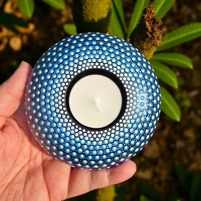 Bougeoir rond mandala bleu en pointillisme CréAzur Delf'