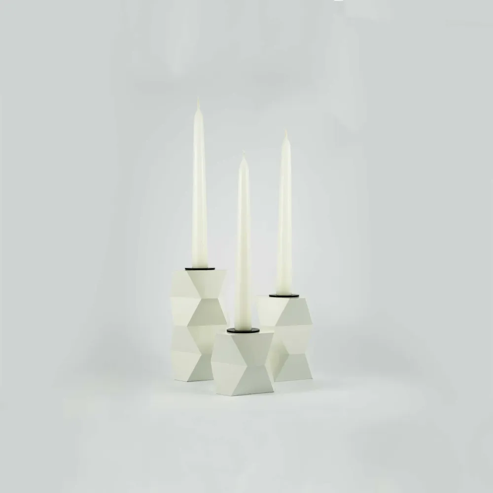 Ensemble de trois chandeliers en aluminium TRE GRAZIE par Luca Dalla Villa Cyrcus Design