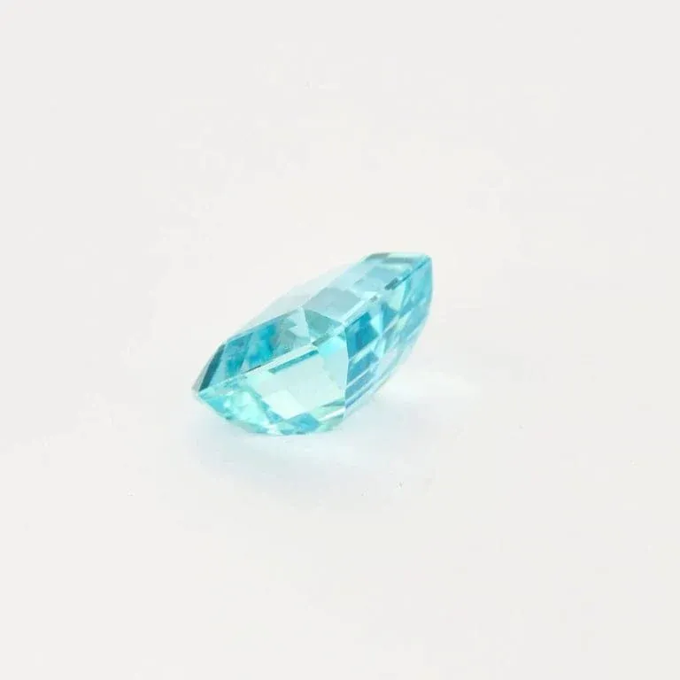 Aigue-marine - Pierre pan-coupé 29 carats