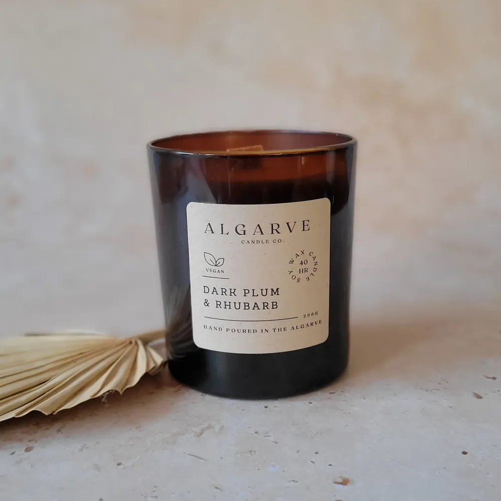 Bougie en cire de soja, prune foncée et rhubarbe