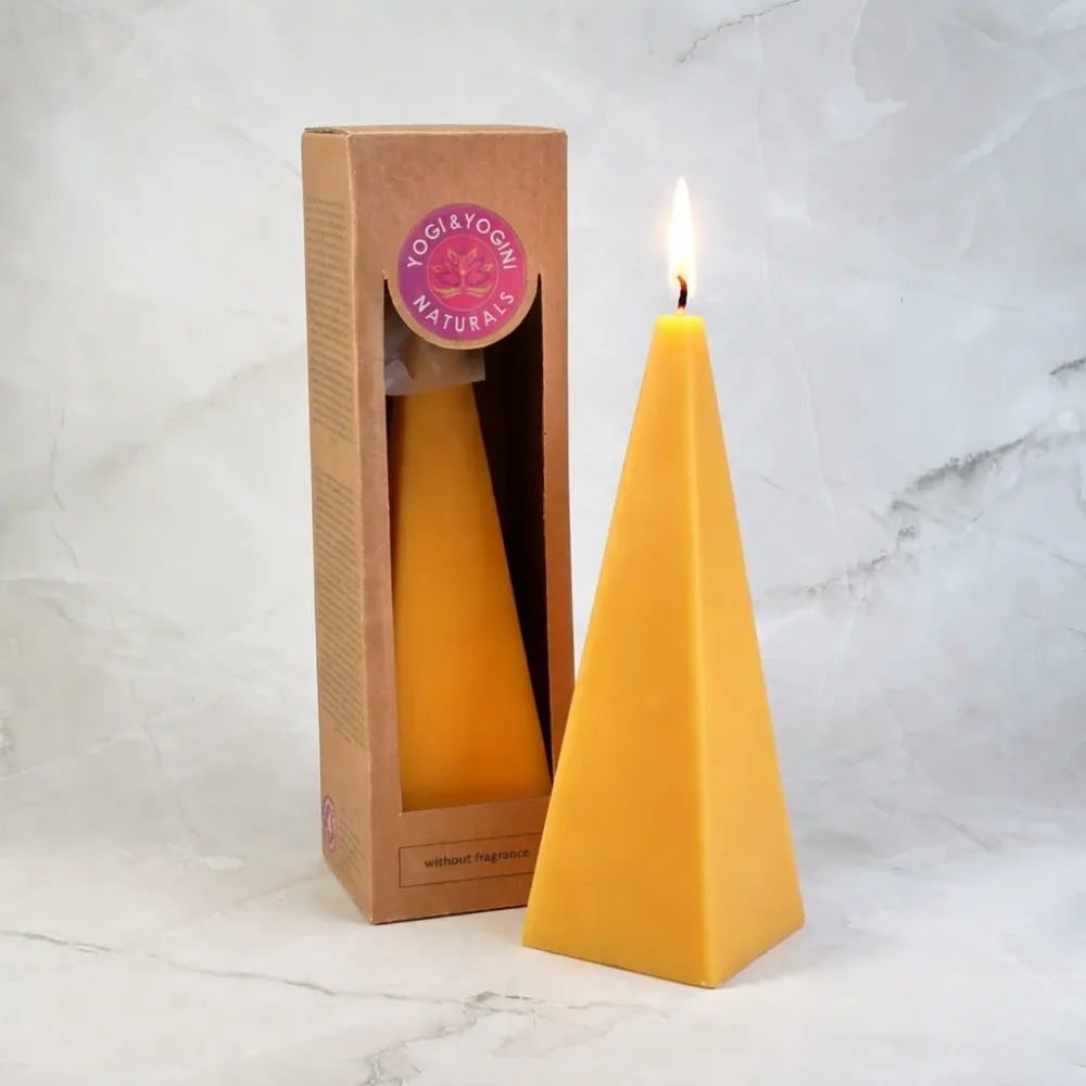 Bougie pyramide jaune - Confiance & succès