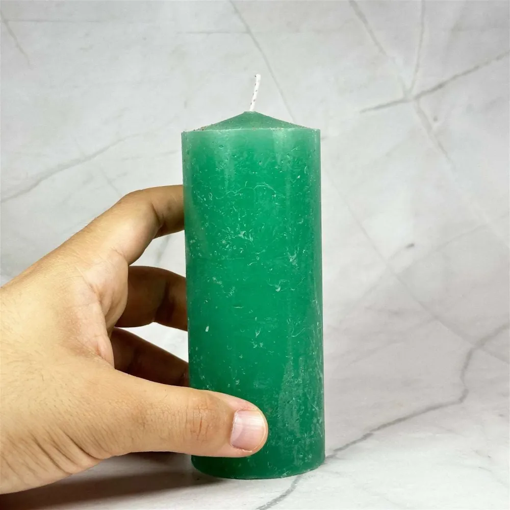 Bougie teintée masse verte