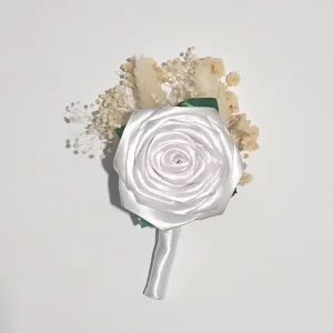 Boutonnière mariage élégante