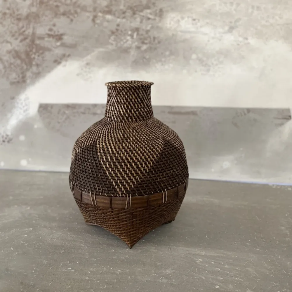 COLONIAL Vase