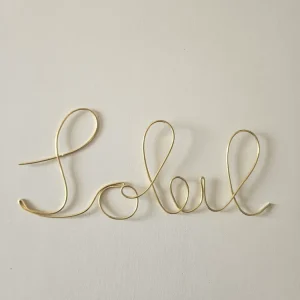 Ecritures mots en fil de laiton doré - Décoration murale personalisées