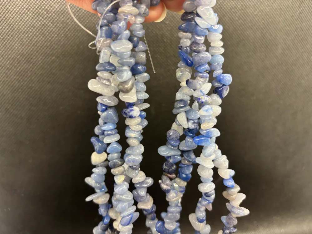 Perles en aventurine bleue, forme chips