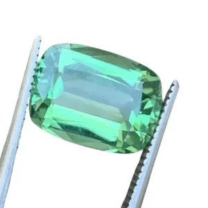 Tourmaline verte taille coussin 3,75 ct