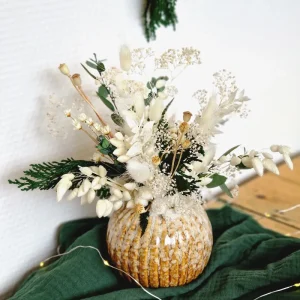 Vase en céramique avec ses fleurs - Blanc & vert