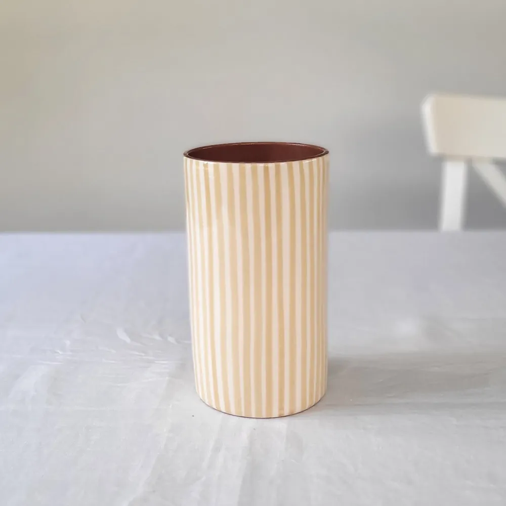 Vase droit rayé beige