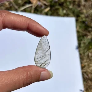 VENDU Quartz à Actinolite 7