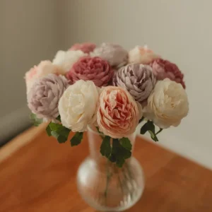 ROSE ANGLAISE ARTIFICIELLE SUR TIGE White Eucalypt Co.