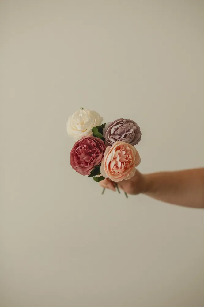ROSE ANGLAISE ARTIFICIELLE SUR TIGE White Eucalypt Co.