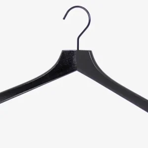 Cintre professionnel peint en noir All Black
