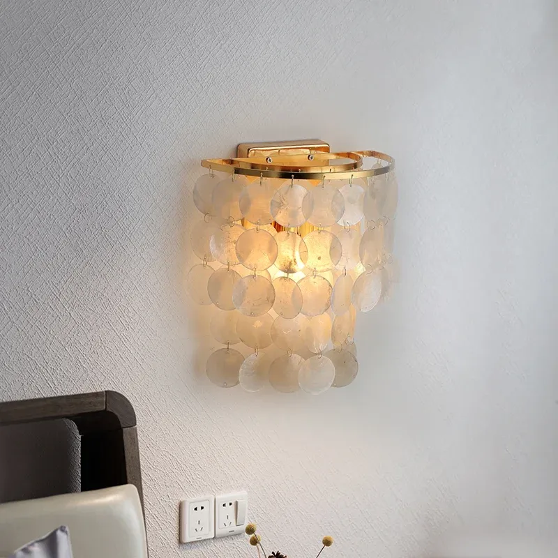 Applique murale à 1 lumière pour couloir rural avec abat-jour en forme de coquille circulaire à plusieurs niveaux Clearhalo