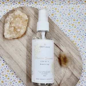 " MADELEINE GOURMANDE " Brume de linge - Spray textile Artisanal - Parfum d'intérieur naturel Sérénity Bougies