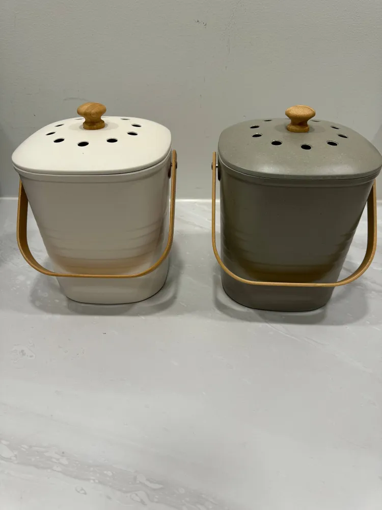 Bac à compost en bambou avec filtre à charbon - blanc