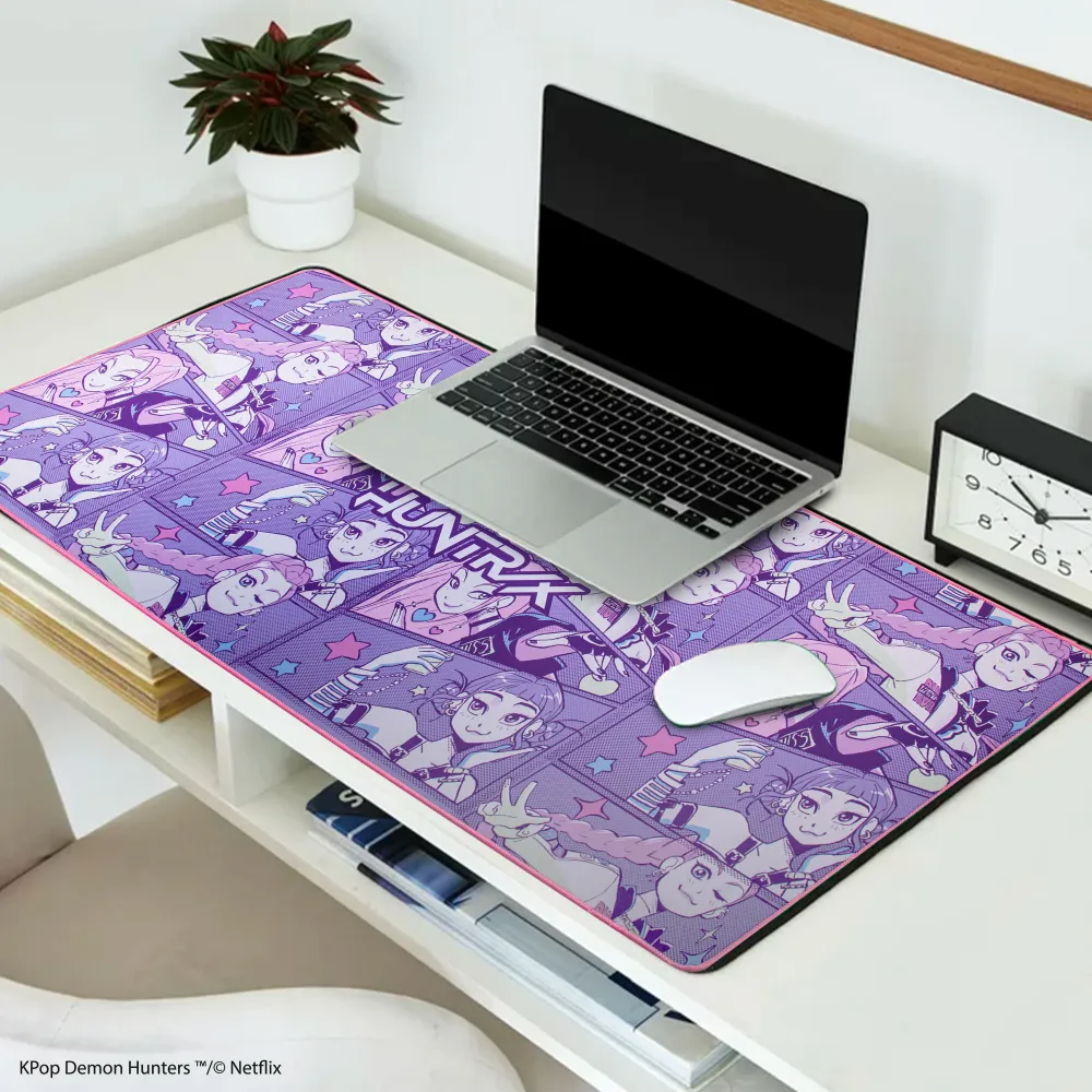 Tapis de bureau HUNTR/X