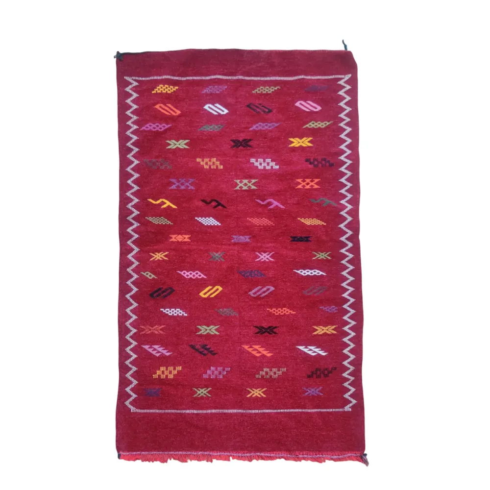 Tapis berbère artisanat bordeaux