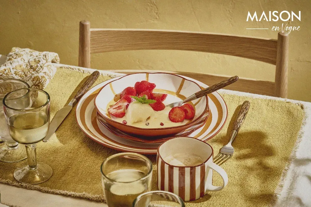 Assiette en porcelaine jaune Mykonos Pomax - 20cm