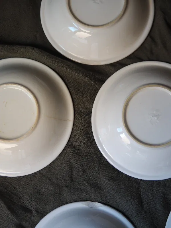 Assiettes creuses en céramique