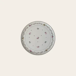 PLAT EN PORCELAINE