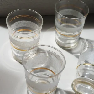 Verres à eau, effet granité et liseret doré