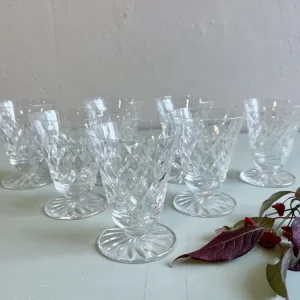 Verres à pieds en cristal ciselé - lot de 7